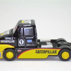 d6feaca1e156bfad7092a2230203593f-Caterpillar  European Racetruck Norscot (10)